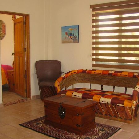 La Paloma Oceanfront Retreat Hotel San Patricio Melaque Szoba fotó