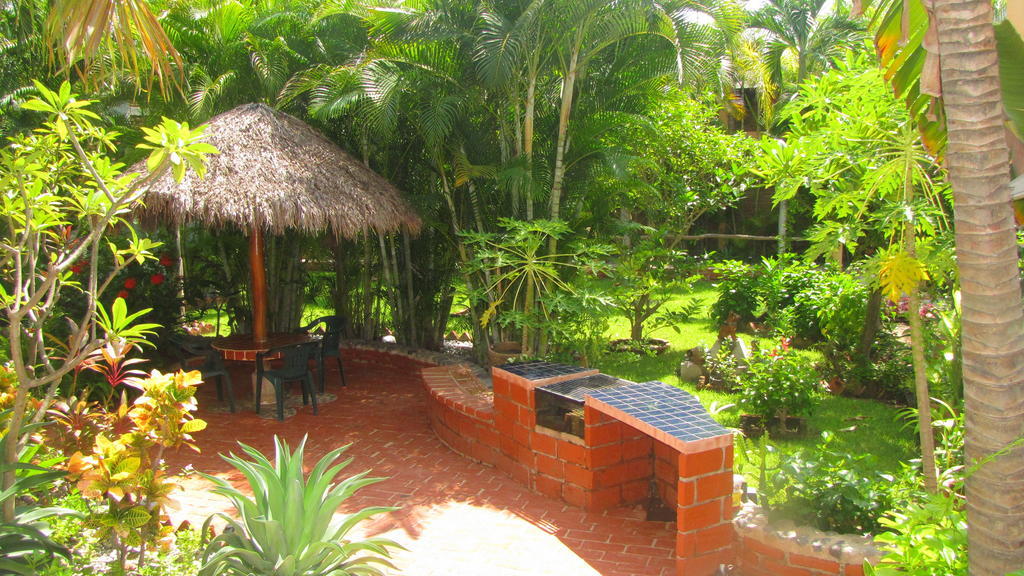 La Paloma Oceanfront Retreat Hotel San Patricio Melaque Szoba fotó